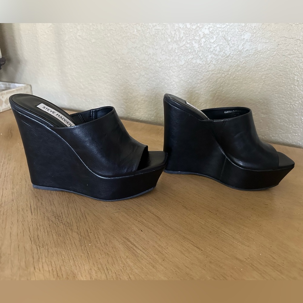 Steve Madden wedges